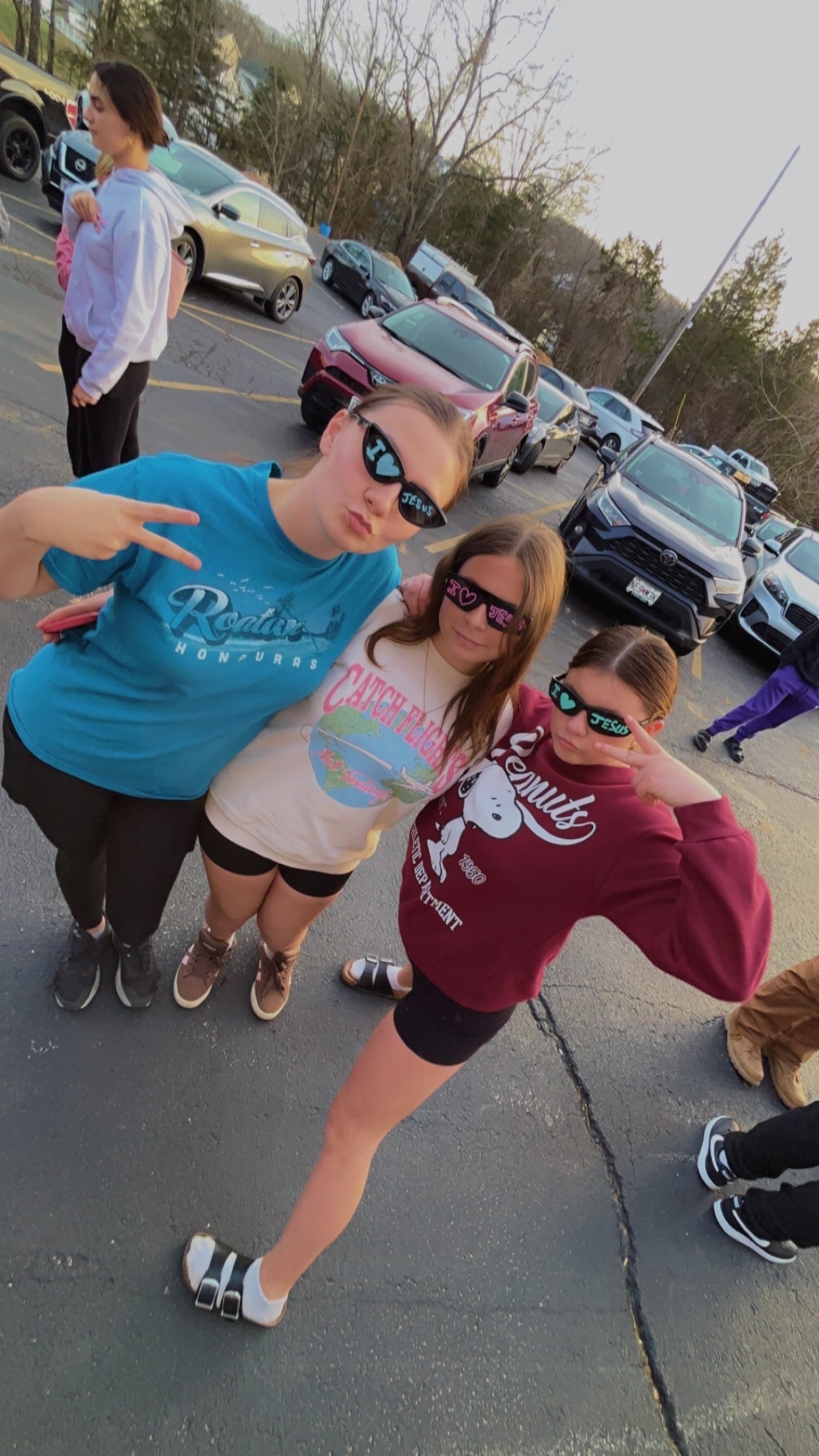 Teen Outlet friends outside together