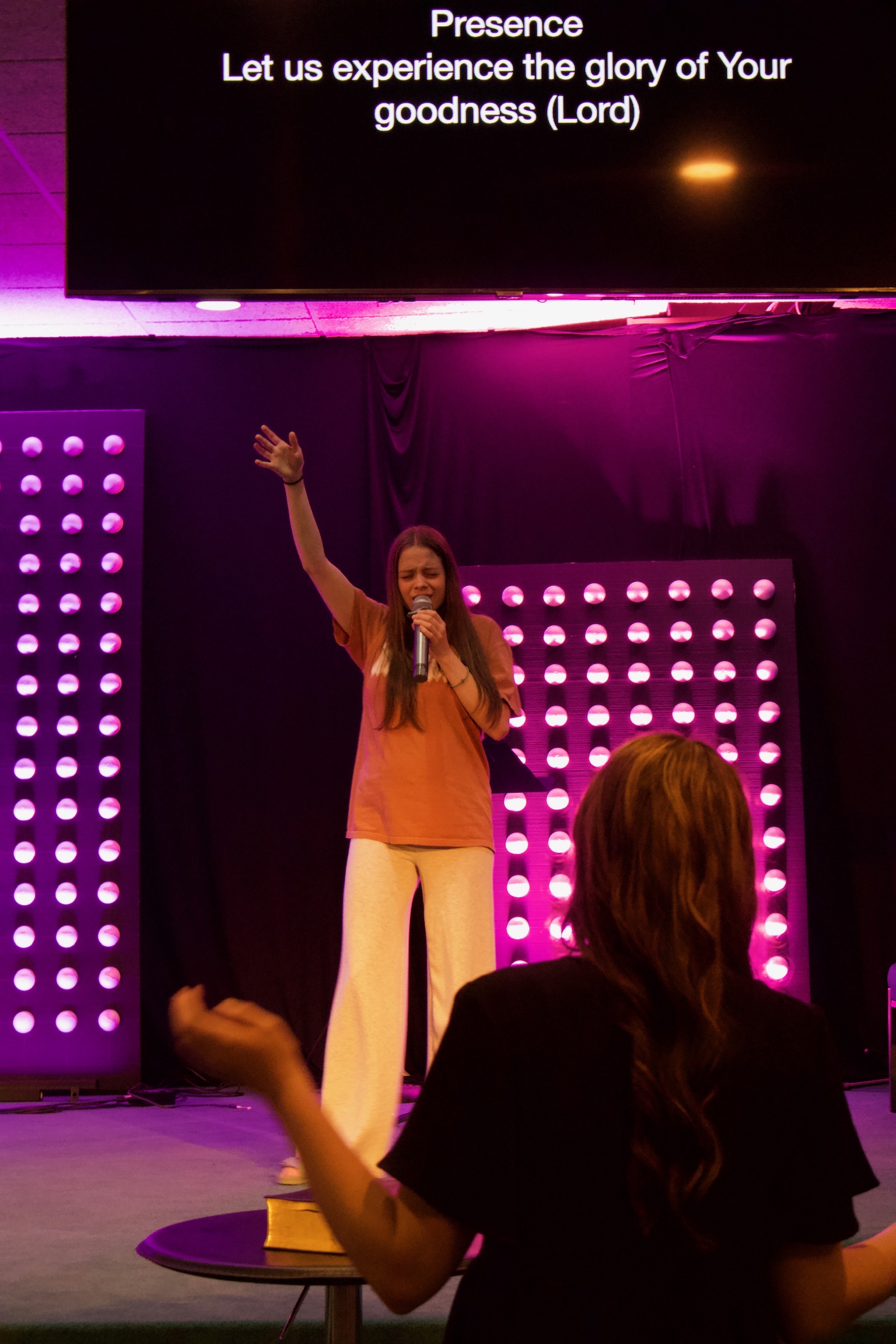 Teen Outlet worship night